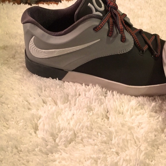 Host Pick!!! Nike Ryka shoes - Picture 5 of 13